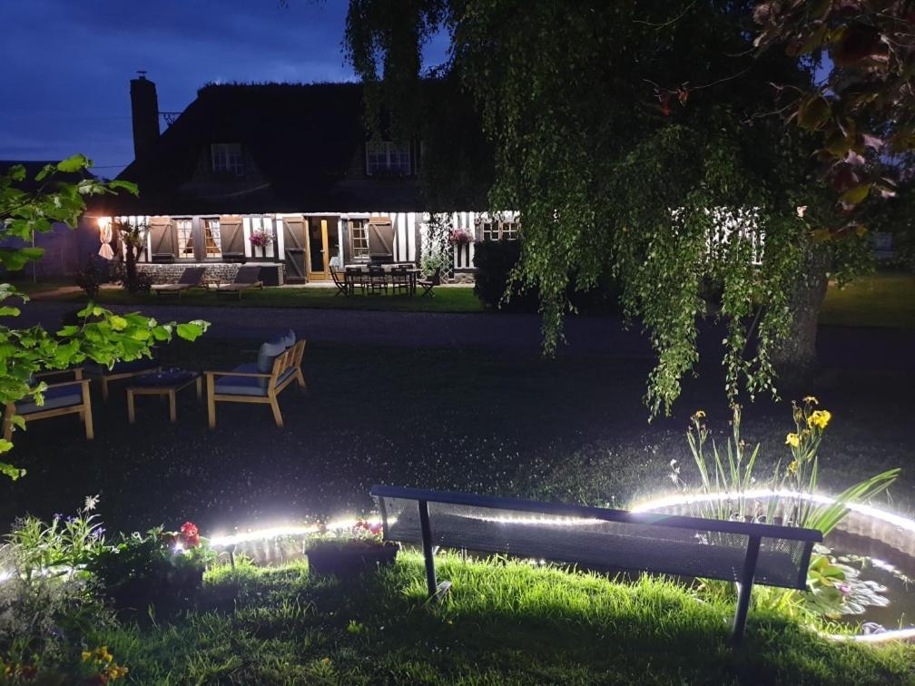 Saint-Martin-Saint-Firmin La Chaumiere B&B 외부 사진